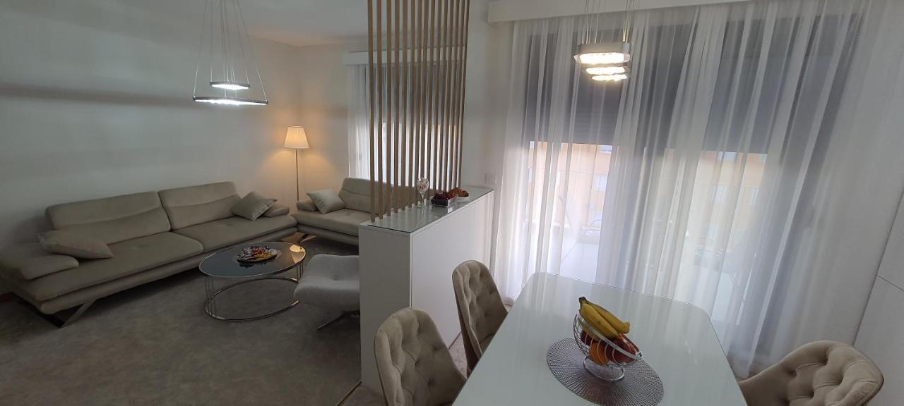 Luxury Apartment Stefanija Tivat Bagian luar foto