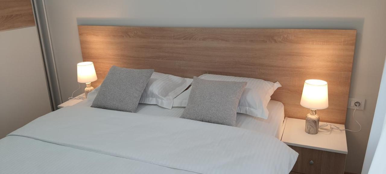 Luxury Apartment Stefanija Tivat Bagian luar foto